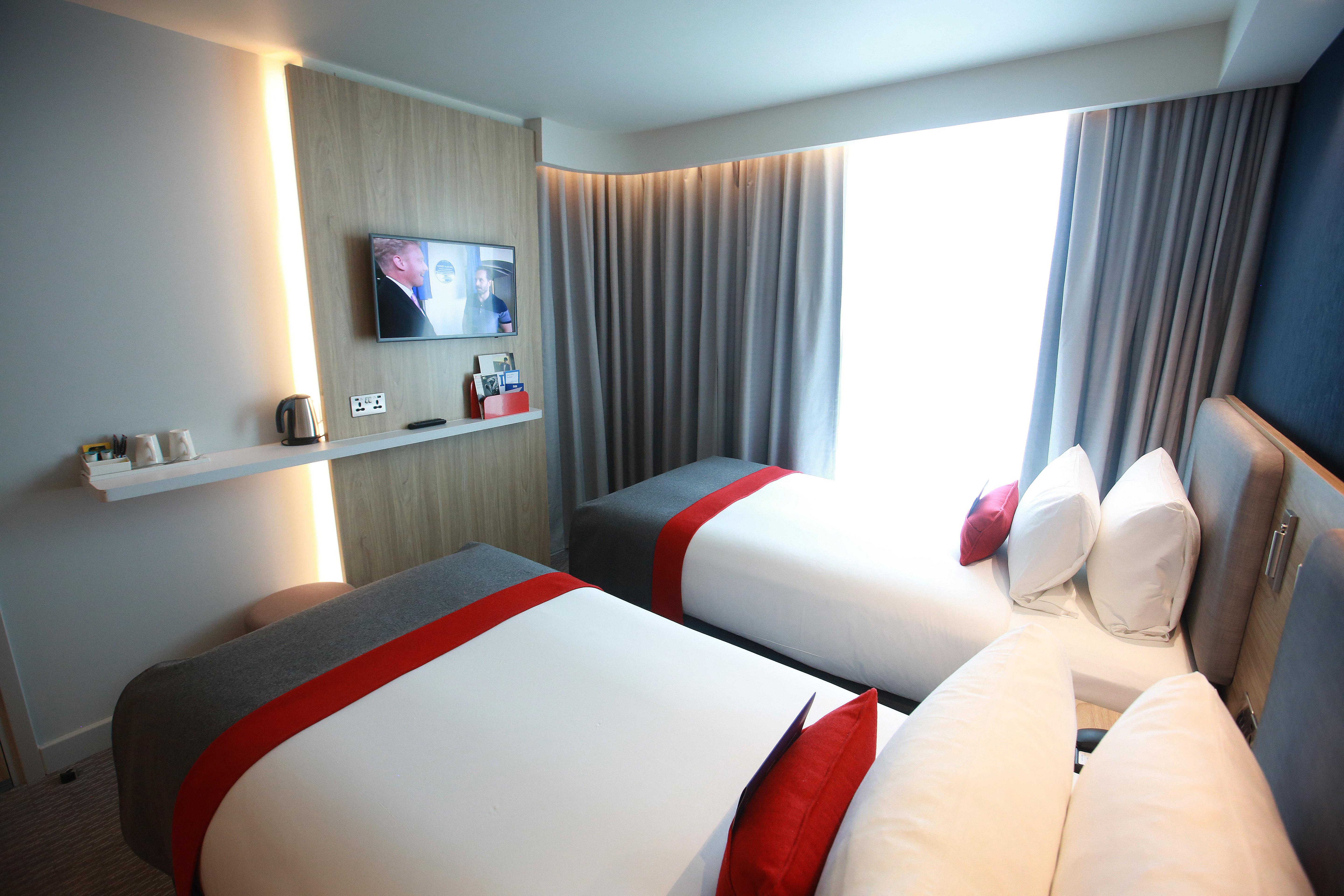 Holiday Inn Express - Manchester - Traffordcity By Ihg Urmston Esterno foto