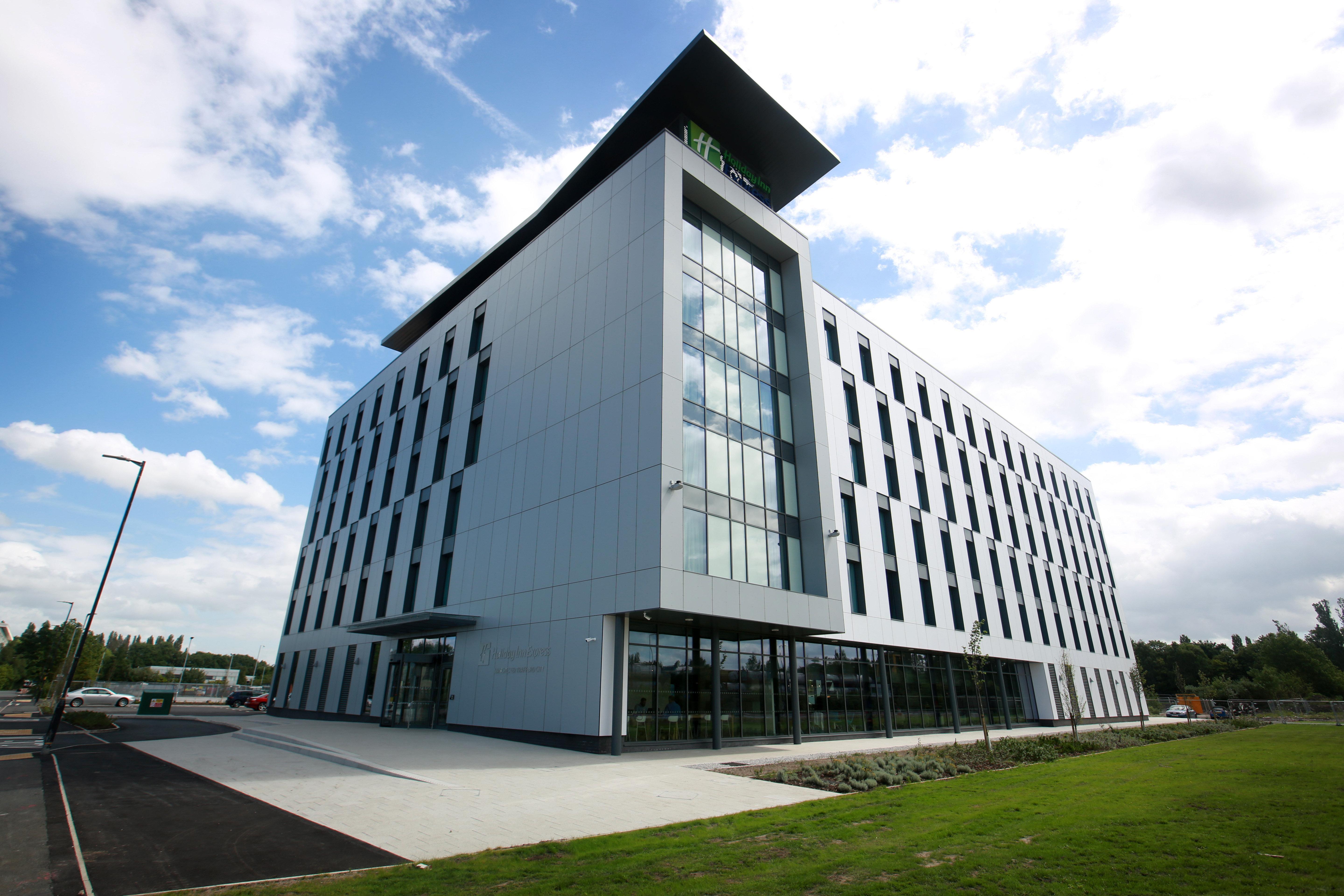 Holiday Inn Express - Manchester - Traffordcity By Ihg Urmston Esterno foto