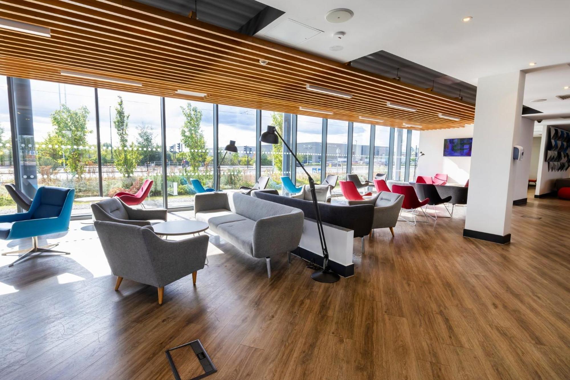Holiday Inn Express - Manchester - Traffordcity By Ihg Urmston Esterno foto