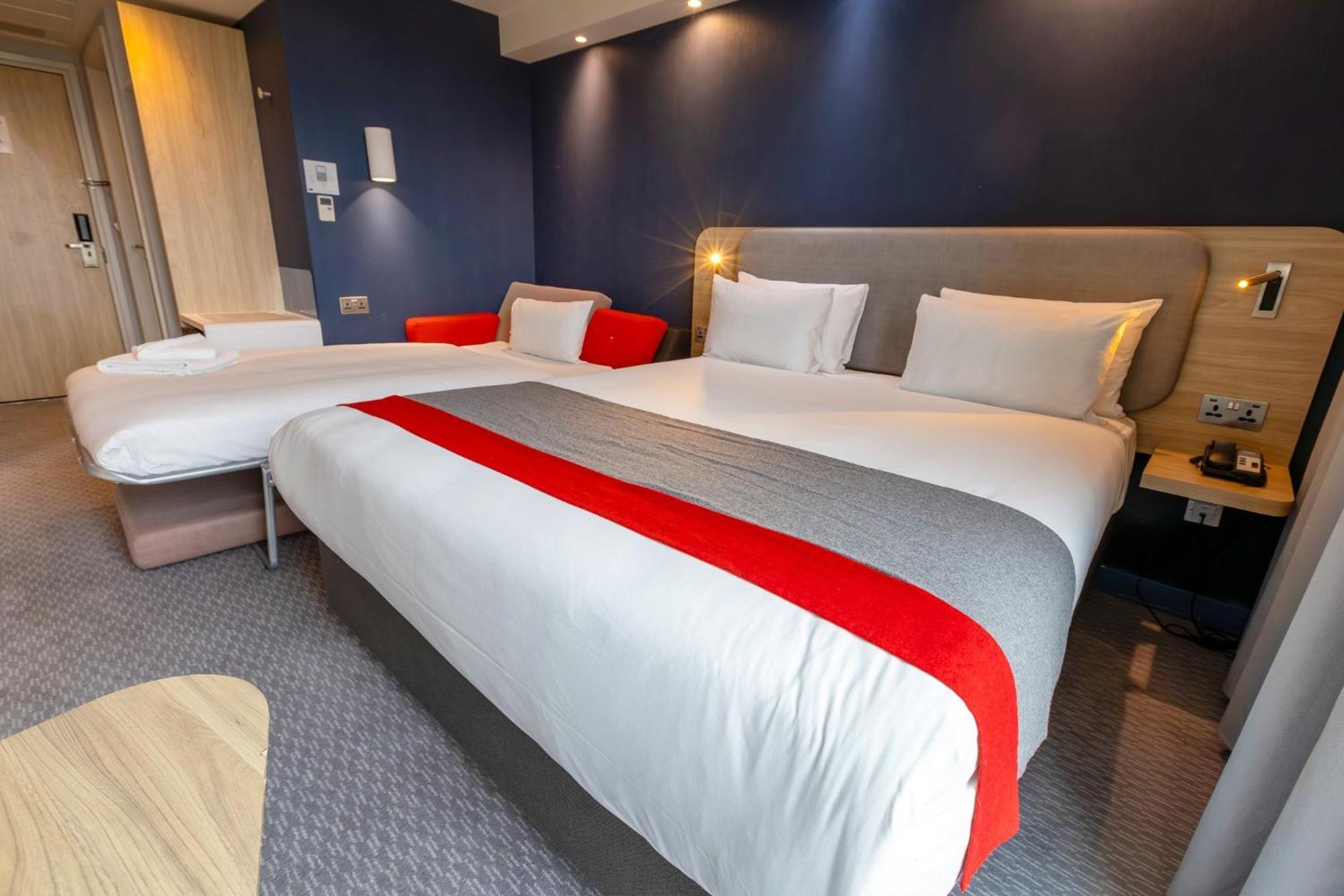 Holiday Inn Express - Manchester - Traffordcity By Ihg Urmston Esterno foto