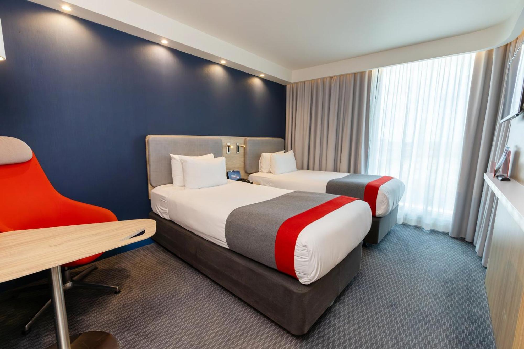 Holiday Inn Express - Manchester - Traffordcity By Ihg Urmston Esterno foto