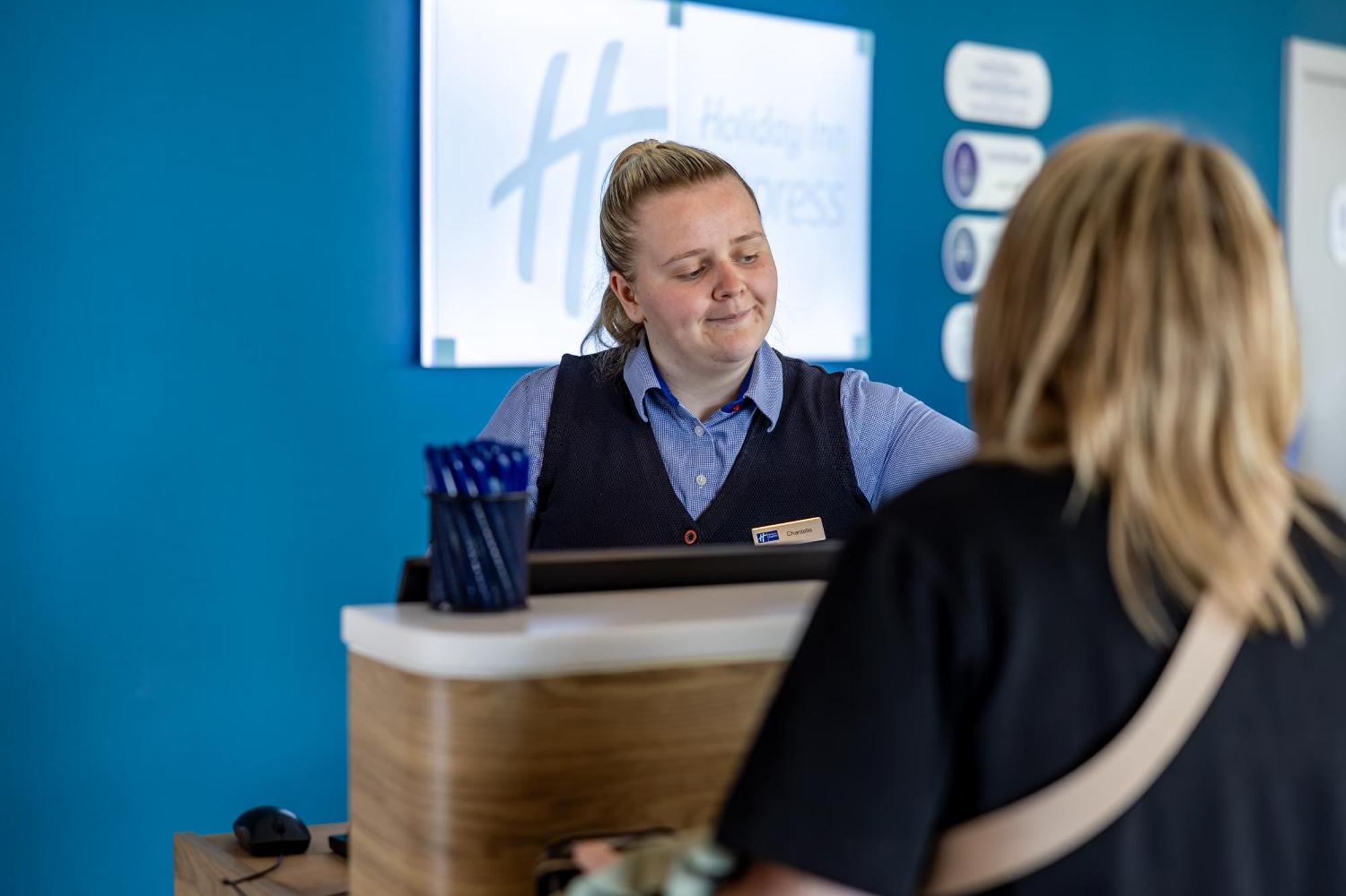 Holiday Inn Express - Manchester - Traffordcity By Ihg Urmston Esterno foto