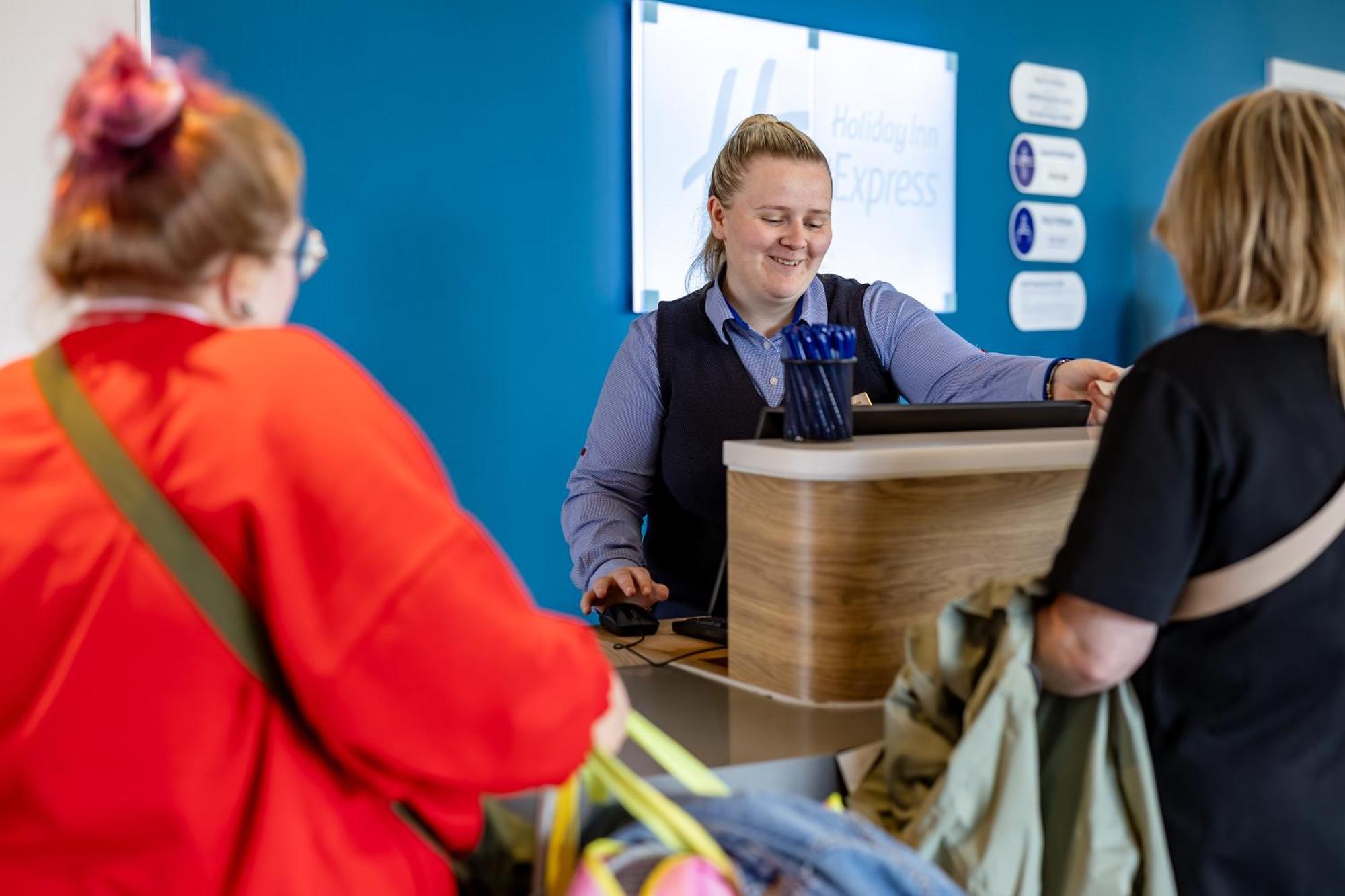 Holiday Inn Express - Manchester - Traffordcity By Ihg Urmston Esterno foto